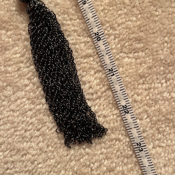 22” long necklace grey to black - Picture 4 of 6